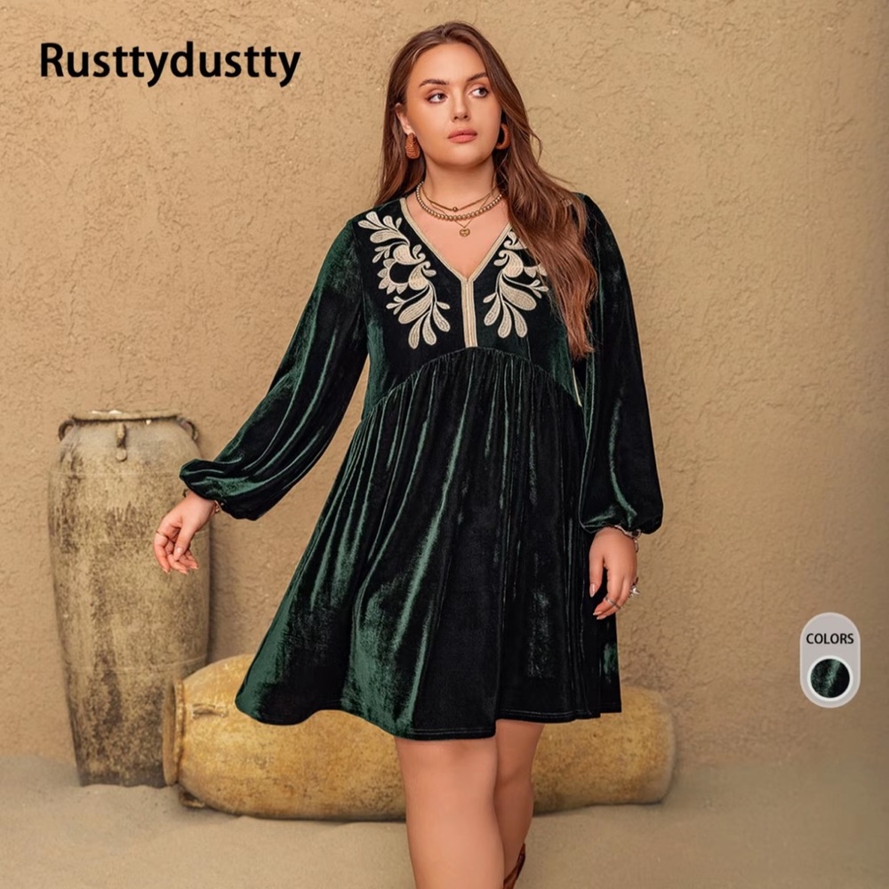 Elegant Emerald Green Crush Velvet Dress or Tunic with Cream Embroidery V neck